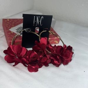 INC INTERNATIONAL CONCEPTS. Fabric flower hoop earrings